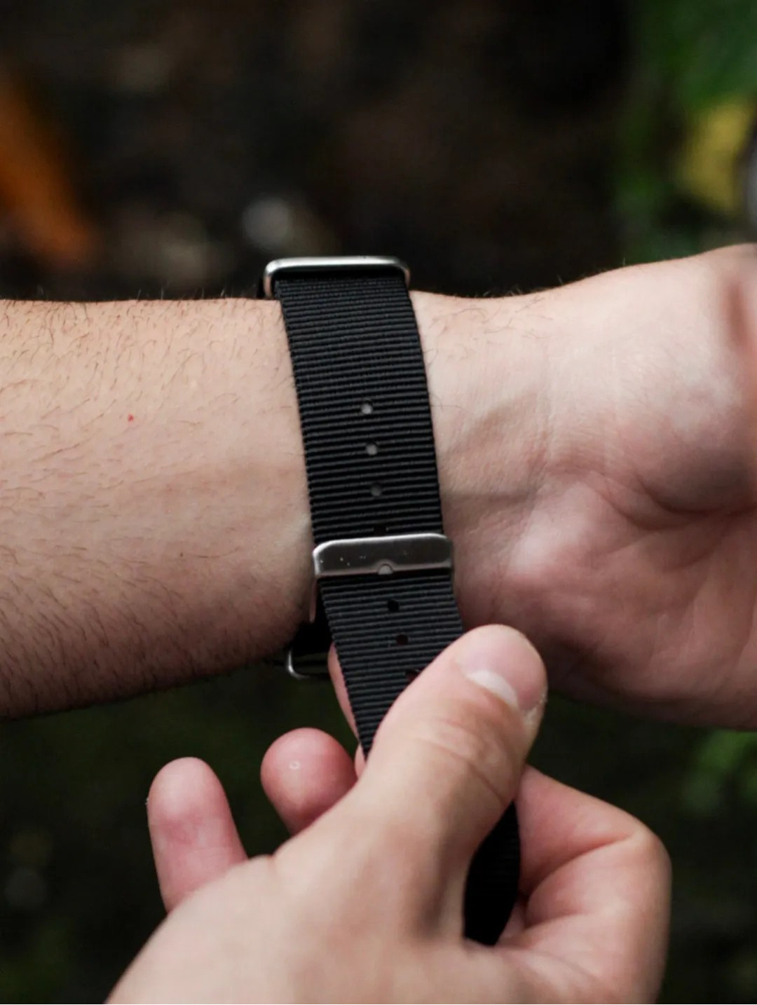 NORDHORNE SENTINEL BLACKOUT - (WATCH + EXTRA STRAP)